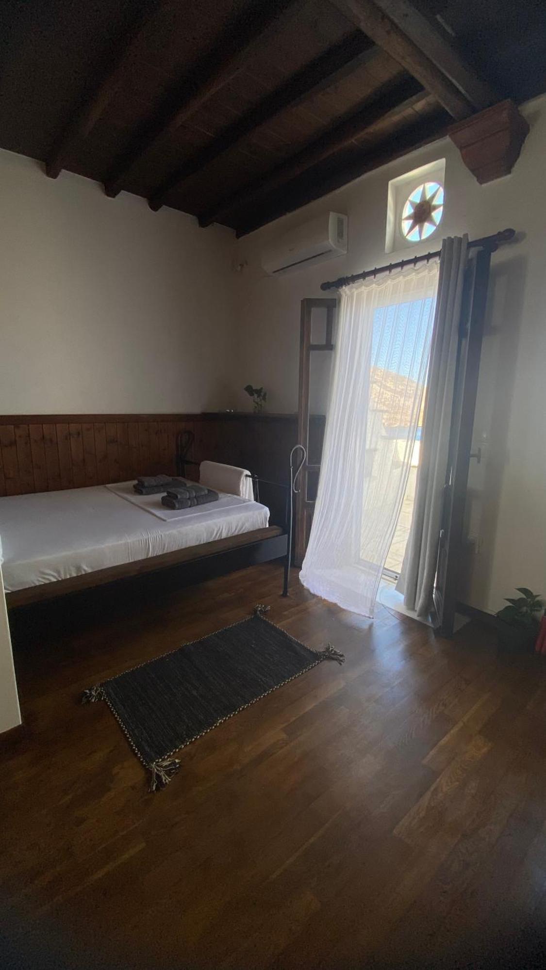 Planitis Lighthouse View Apartment Panormos (Tinos)